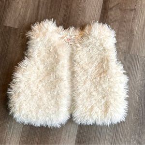 Girls Faux Fur Christmas Winter Vest size 4T